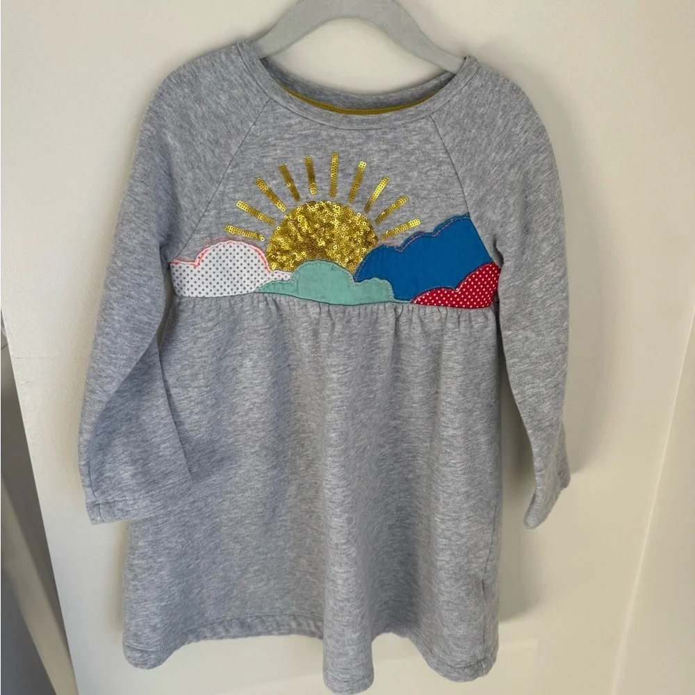 Mini Boden Gray Sun Appliqué Long Sleeve Dress Size 5-6Y